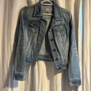 Distressed cropped jean jacket